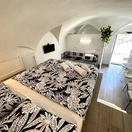 [suite Cavour 26] ☆☆☆☆☆ Pieno Centro * Sanremo
