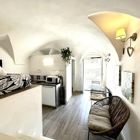 [suite Cavour 26] ☆☆☆☆☆ Pieno Centro Appartamento Sanremo